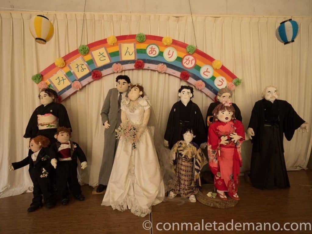 Nagoro, boda en el polideportivo del pueblo, Valle de Iya