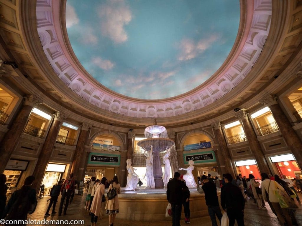 Centro Comercial Venus Fort, en Odaiba