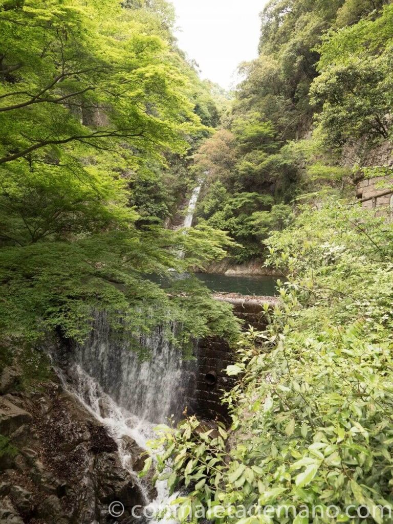 Cascada Mentaki, en Kobe