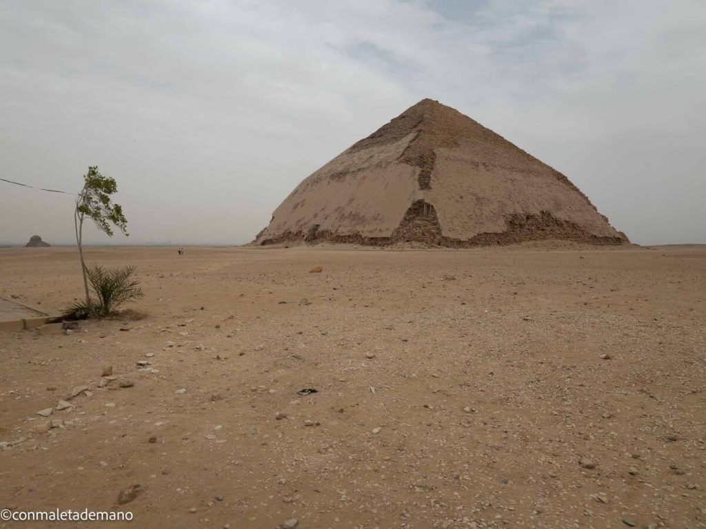 Pirámide Combada de Dashur