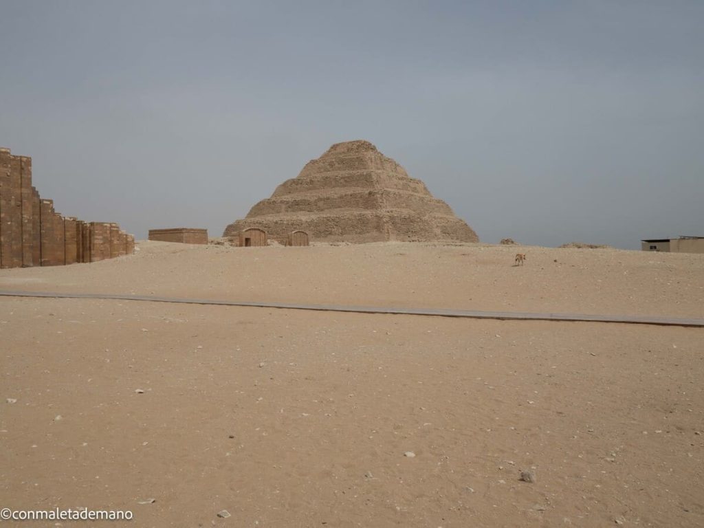 Pirámide escalonada de Zóser, en Saqqara
