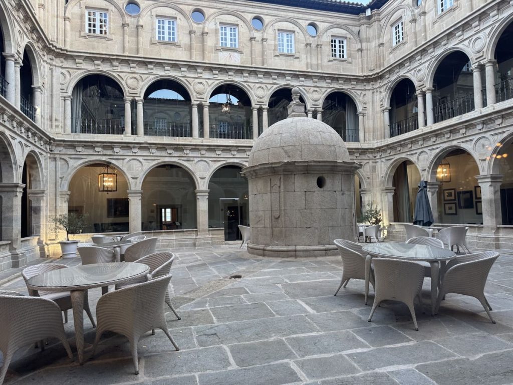 Claustro del Monasterio de San Vicente do Pino, Monforte de Lemos