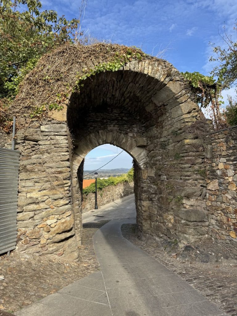Puerta de la Alcazaba, Monforte de Lemos