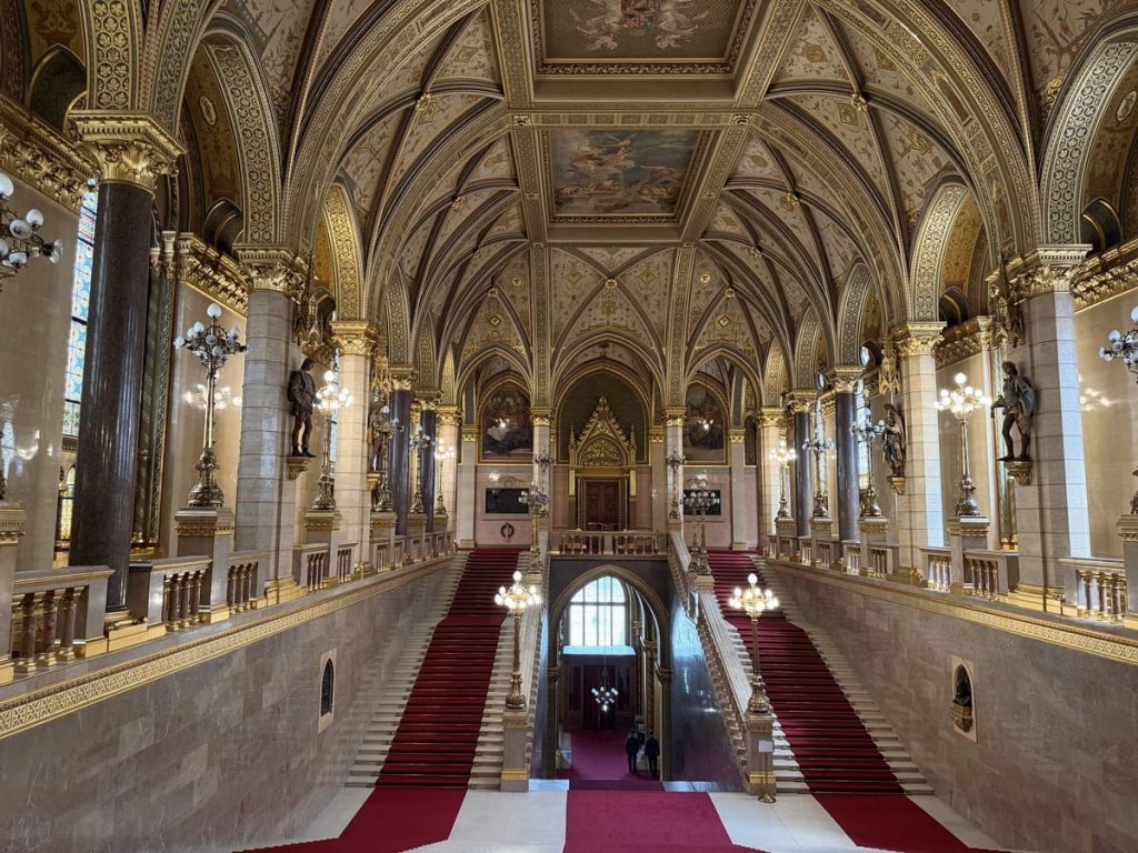 Interior del Parlamento de Budapest
