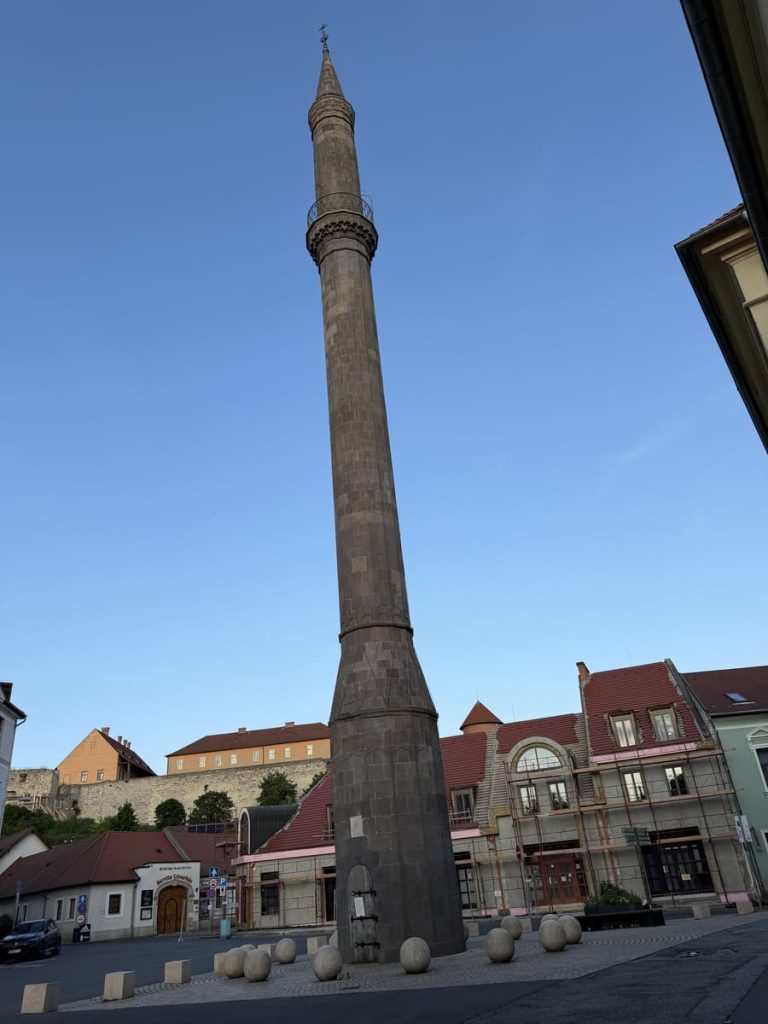 Minarete de Eger