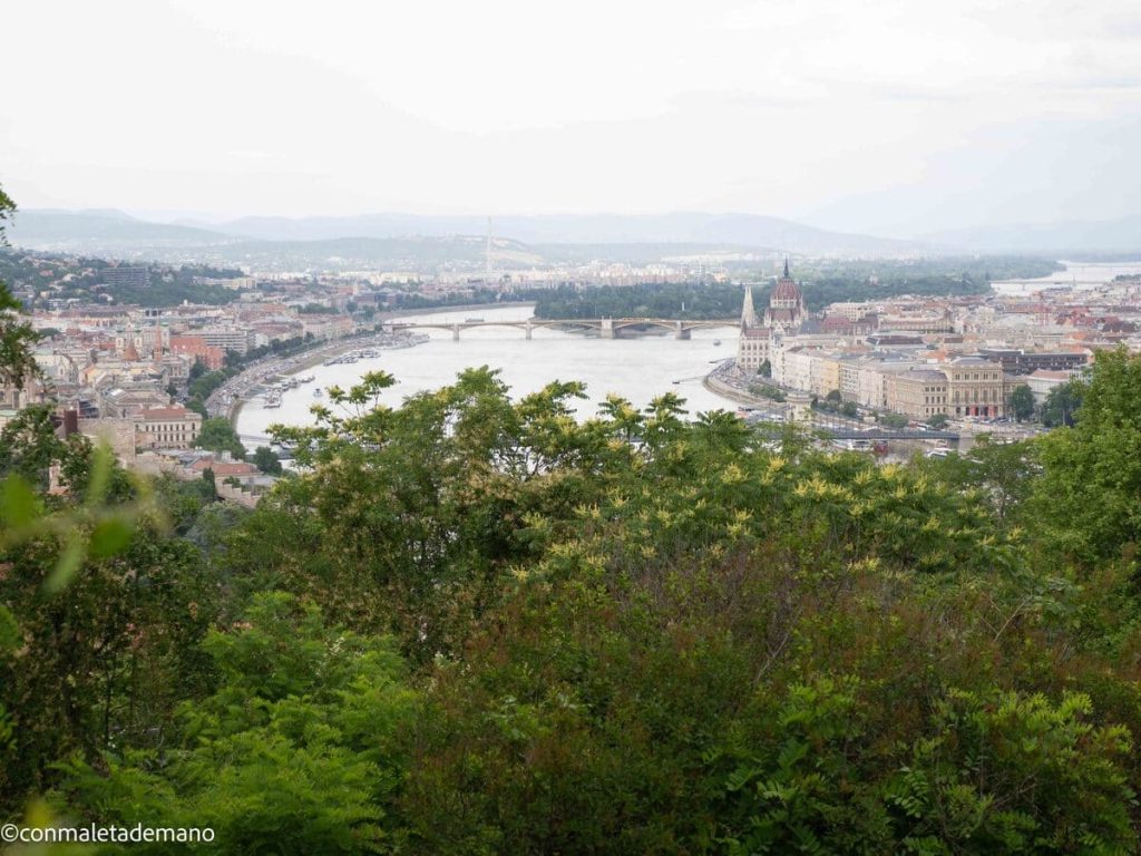 Vistas de Budapest desde la Ciudadela, Hungría