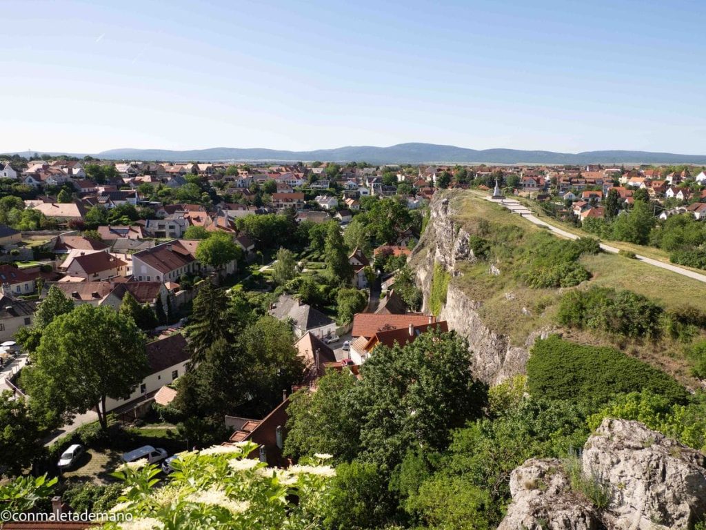 Vistas desde la parte alta de Veszprém, Hungría