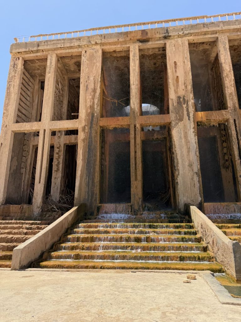 Torre de purificación de agua, Túnez