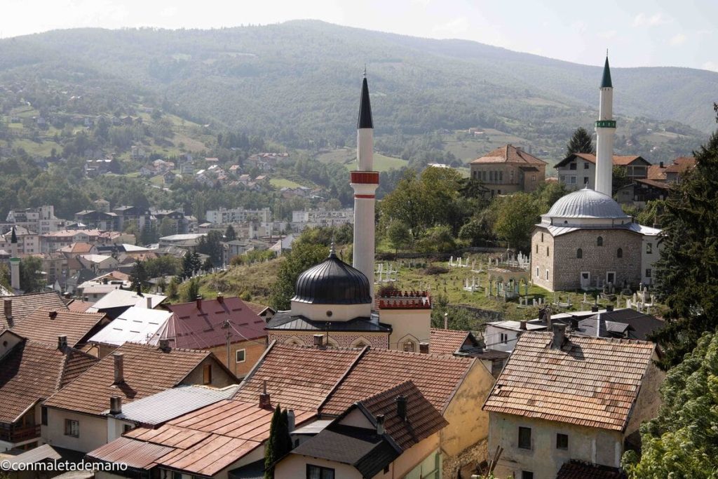 Vistas desde la Fortaleza de Travnik, en Bosnia y Herzegovina