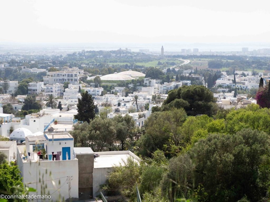 Vistas desde un mirador de Sidi Bou Said, Túnez