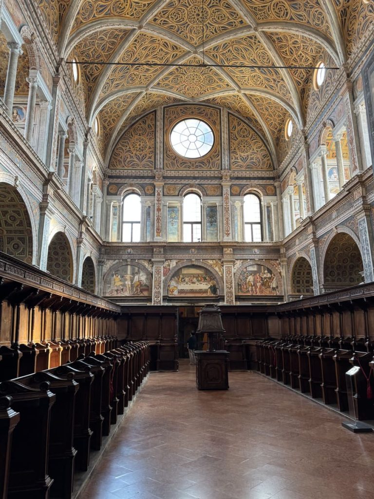 Interior de San Maurizio al Monastero Maggiore, en Milán